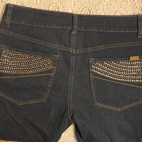 Bill Blass size 8p stretch dark wash 98% cotton 2% spandex. New condition - Picture 2 of 6